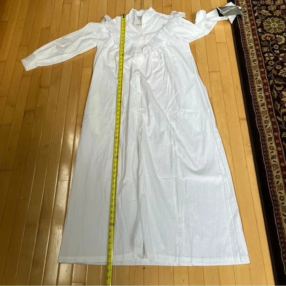 Vintage NWT 80s DVF Diane Von Furstenberg White Frilly Lace Nightgown Dress Sz M - Picture 10 of 11